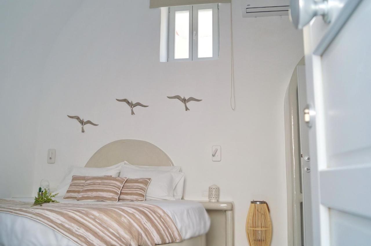 Golden Stone Santorini Suites Акротири Экстерьер фото